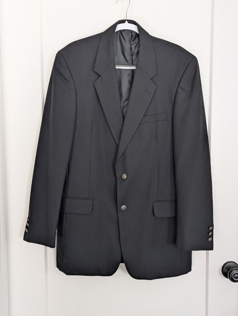 Hunt Valley Gentleman's Clothing 42R Black Blazer Silver Regency Buttons EUC
